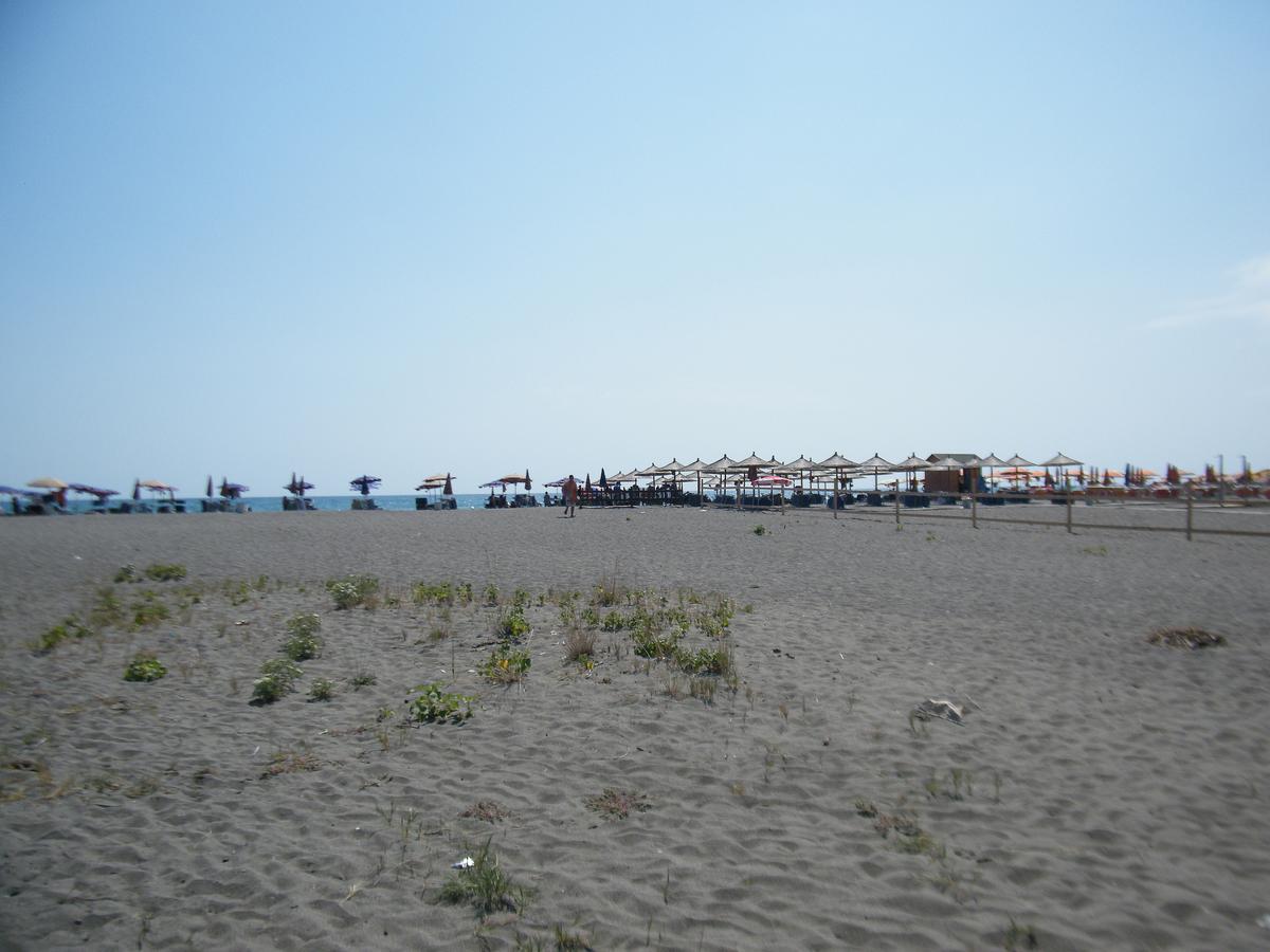 Hotel Aquarius Velipojë Buitenkant foto